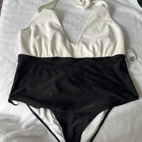 Brand new Plus size swimwear one piece white/black. Tag still on. - Picture 3 of 3